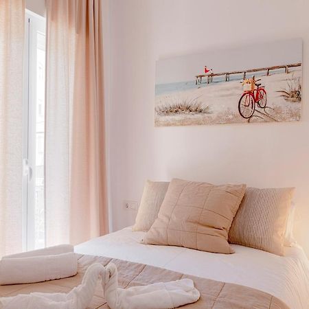 Homeabout Juan De Austria Apartments Малага Экстерьер фото