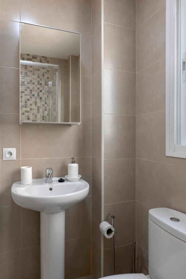 Homeabout Juan De Austria Apartments Малага Экстерьер фото