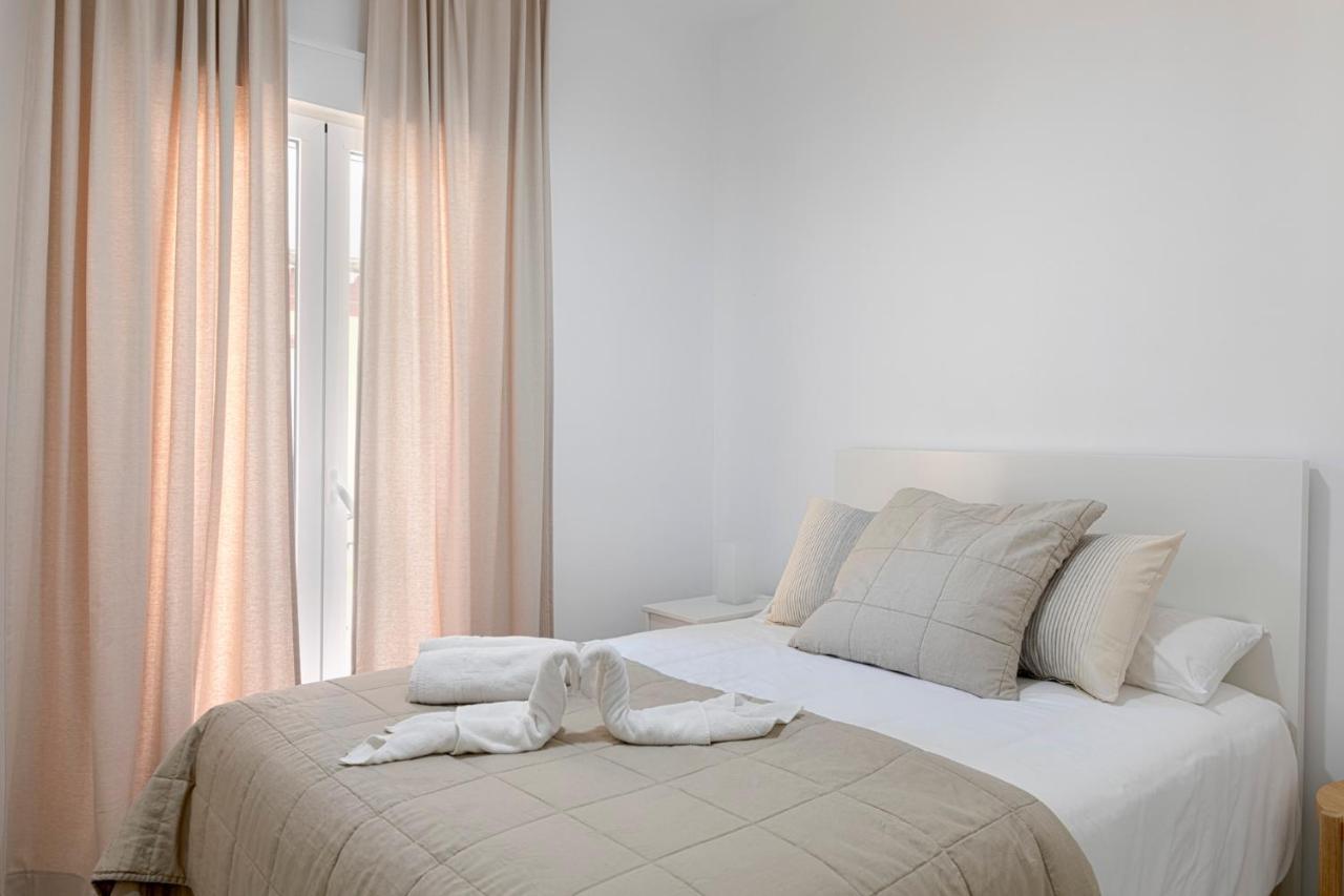 Homeabout Juan De Austria Apartments Малага Экстерьер фото