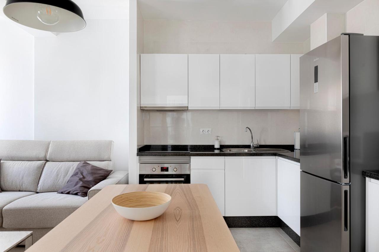 Homeabout Juan De Austria Apartments Малага Экстерьер фото