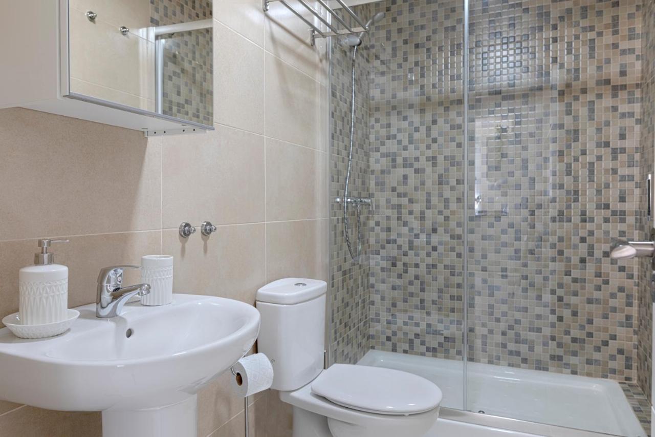 Homeabout Juan De Austria Apartments Малага Экстерьер фото