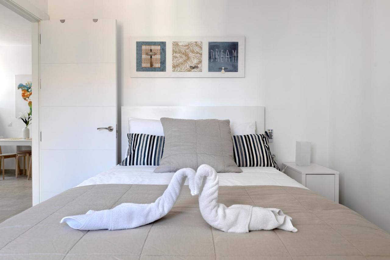 Homeabout Juan De Austria Apartments Малага Экстерьер фото