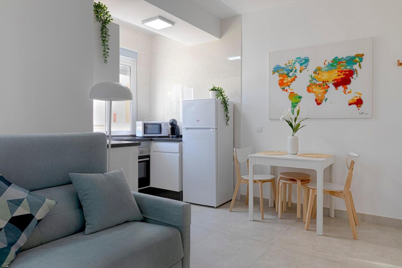 Homeabout Juan De Austria Apartments Малага Экстерьер фото