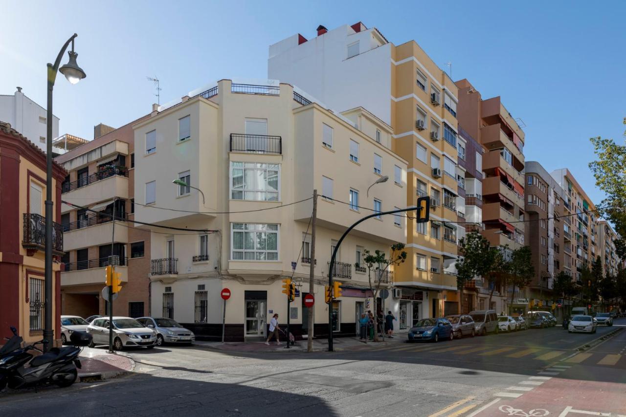 Homeabout Juan De Austria Apartments Малага Экстерьер фото